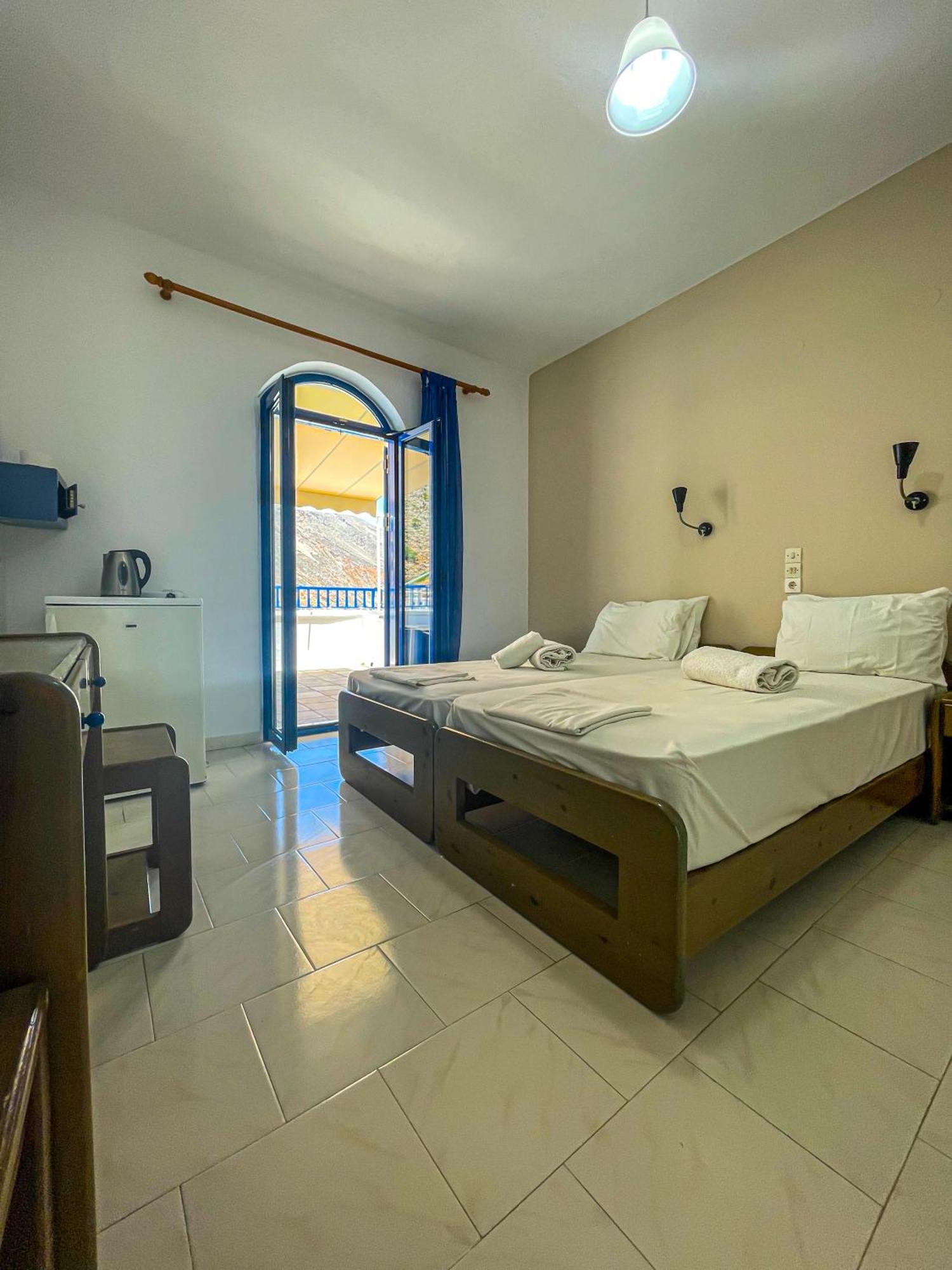 The Blue House Hotel Loutro Exterior foto