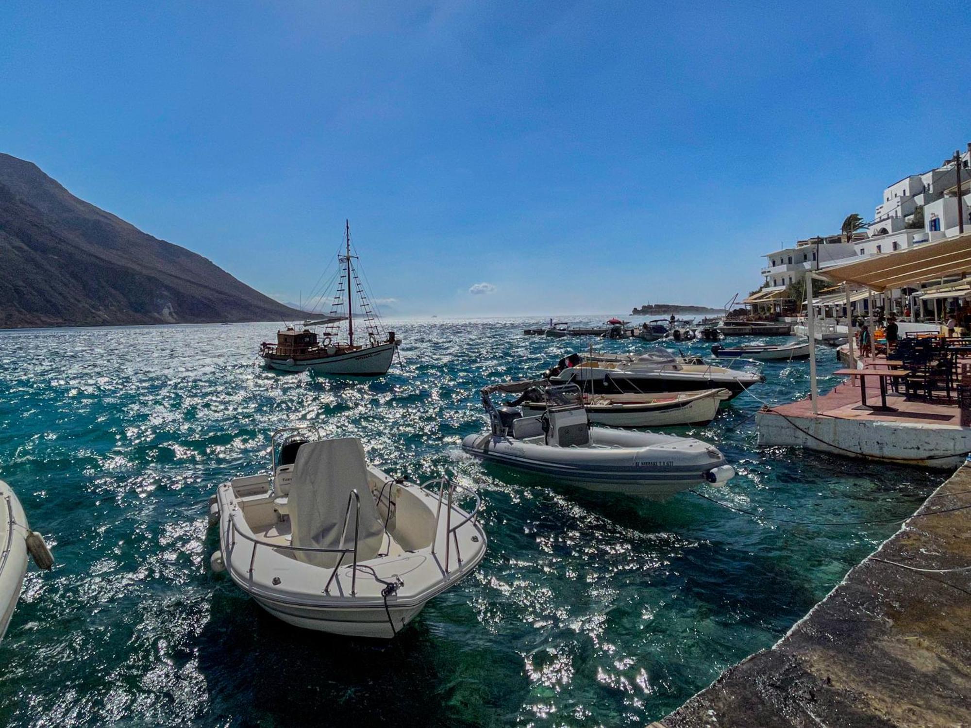 The Blue House Hotel Loutro Exterior foto
